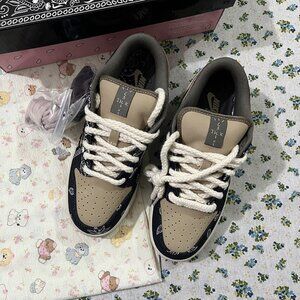 Nike SB Dunk Low “Paisley” Navy Blue Sneakers